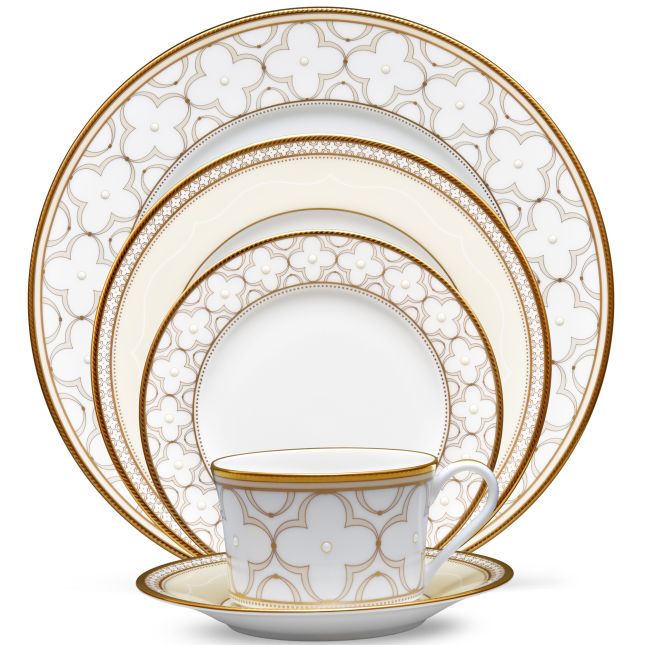 Noritake 98pcs Dinner Set- Trefolio Gold