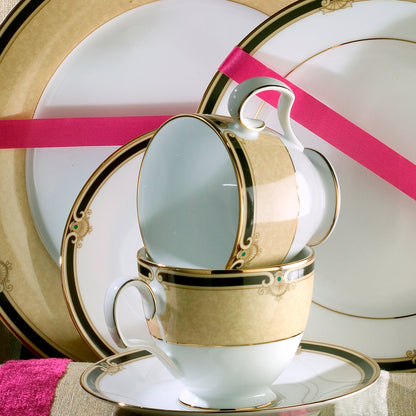 Noritake Braidwood 98 Piece Dinner Set