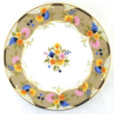 Noritake 98pcs Dinner Set- Chanterelle